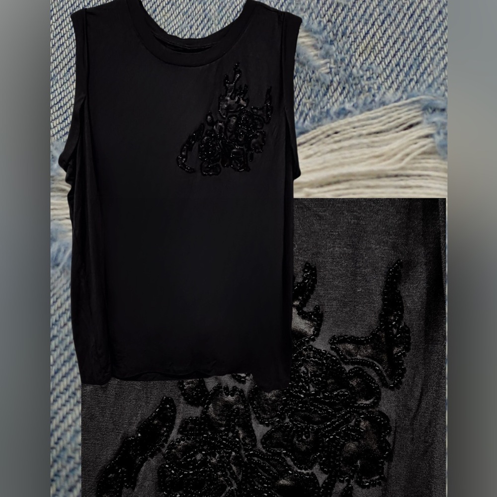 Torrid Rose Flames Classic Fit Supersoft Crew Neck Muscle Tee (Deep Black)